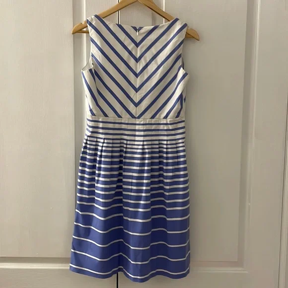 Max and Cleo blue and white 99% cotton SIze 10 - Picture 2 of 7